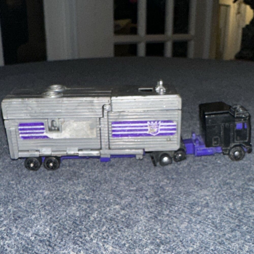 Hasbro Takara Transformers G1 Robot Toy 1985 Vintage Gray Purple Japan